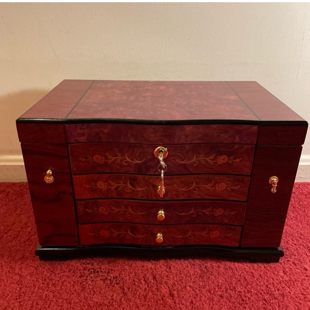 Vintage Jere Luxury Locking Jewelry Box